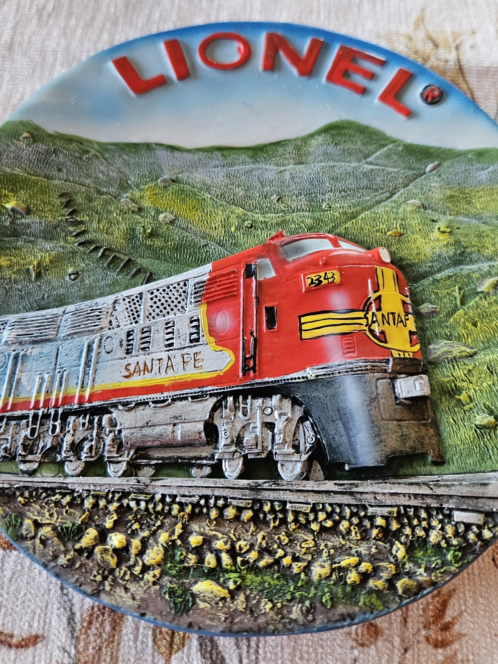 Lionel Trains Officially Licensed Sante Fe 3D Collector Plate Plaque